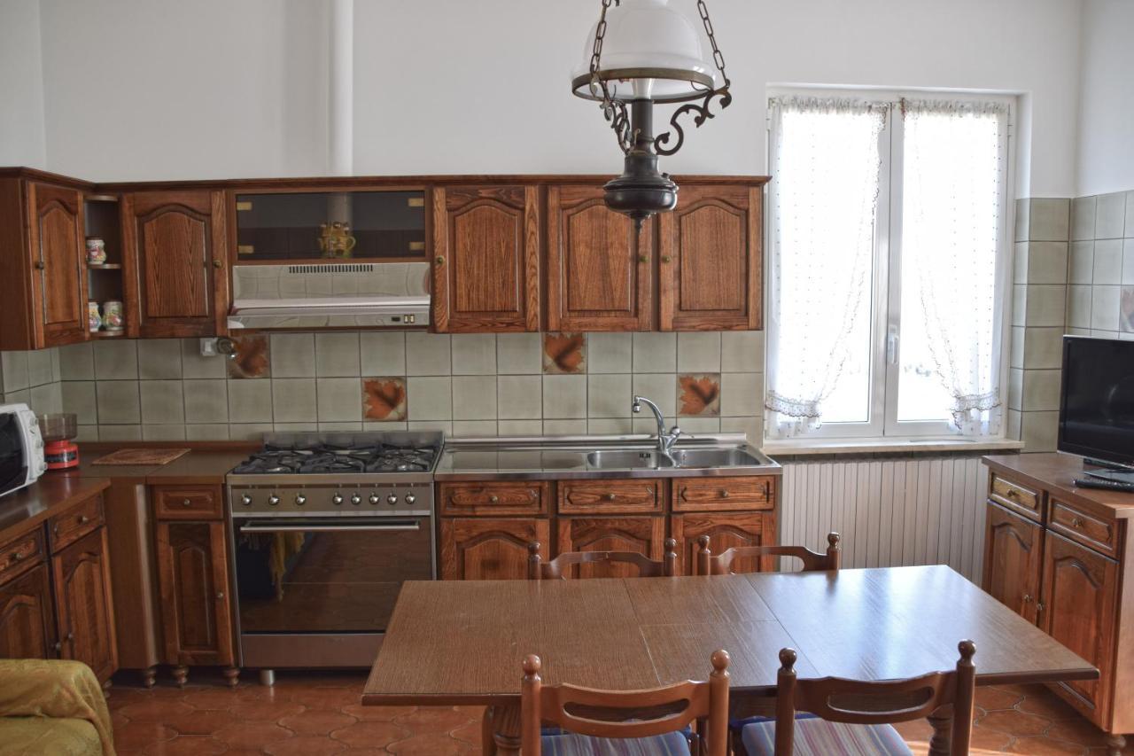 Villa Teresina นอลี ภายนอก รูปภาพ